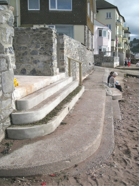 Tidal flood defences to private properties, back beach