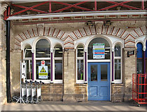 SJ7154 : Crewe - site office on station platform No 5 by Dave Bevis