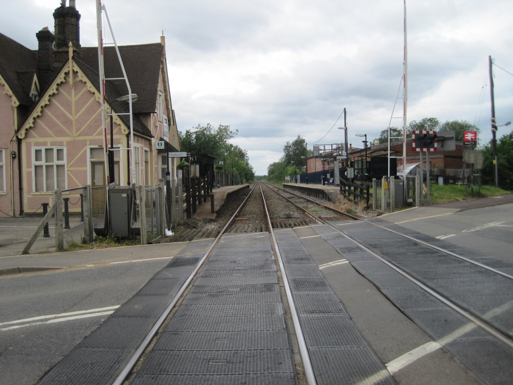 Woburn Sands railway station © Nigel Thompson :: Geograph Britain and ...