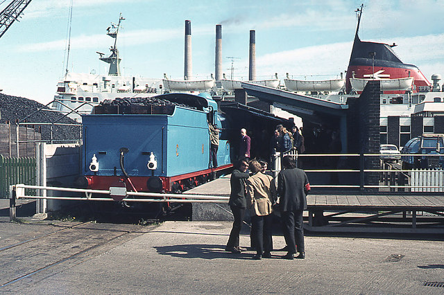 Larne Harbour railway station - 1973 © The Carlisle Kid cc-by-sa/2.0 ...