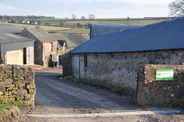 Mid Devon : Stallenge-Thorne Farm © Lewis Clarke cc-by-sa/2.0 ...