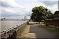 The Thames Path on Barnards Wharf