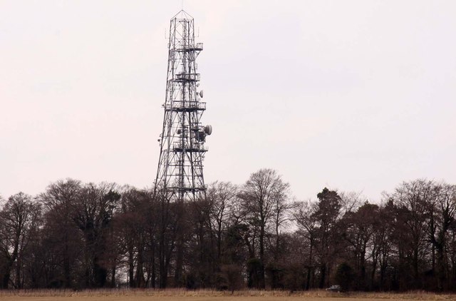 Sparsholt Firs Radio Tower © Steve Daniels cc-by-sa/2.0 :: Geograph ...