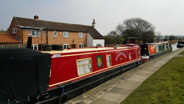 Barges at Clayworth Bridge, Chesterfield... © Chris Morgan :: Geograph ...