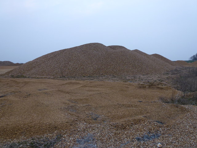 Gravel on Prior's Fen