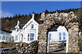 Stone Arch & Villa, Kilmun