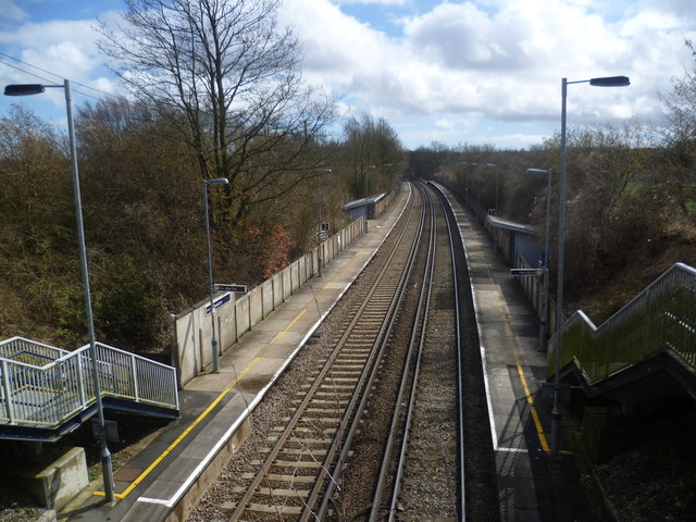 Snowdown station © Marathon cc-by-sa/2.0 :: Geograph Britain and Ireland