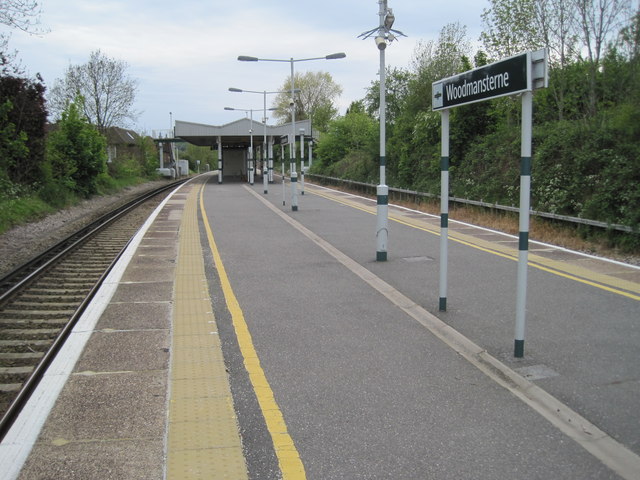 Woodmansterne railway station, Surrey