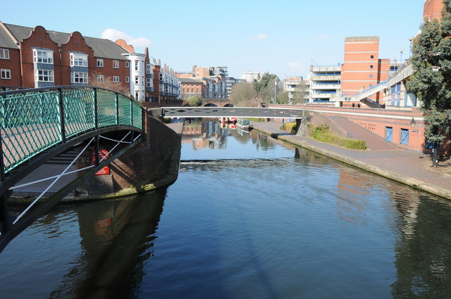 The Birmingham and Wolverhampton Canal © Philip Halling :: Geograph ...