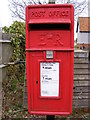 TM0778 : Magpie Green Postbox by Geographer