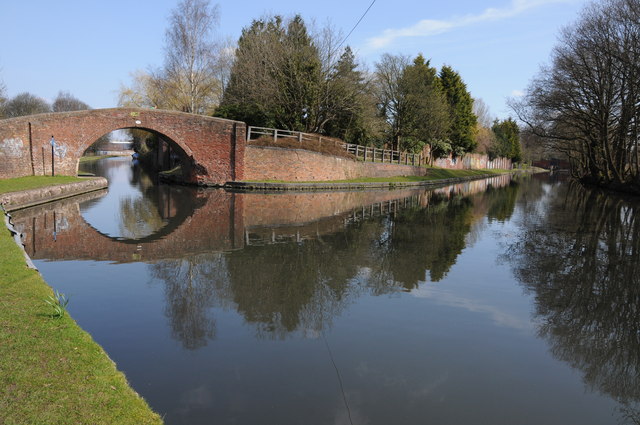 Canal junction near King's Norton