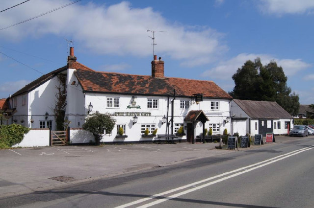 Village pub / Thai restaurant © Mr Ignavy cc-by-sa/2.0 :: Geograph ...