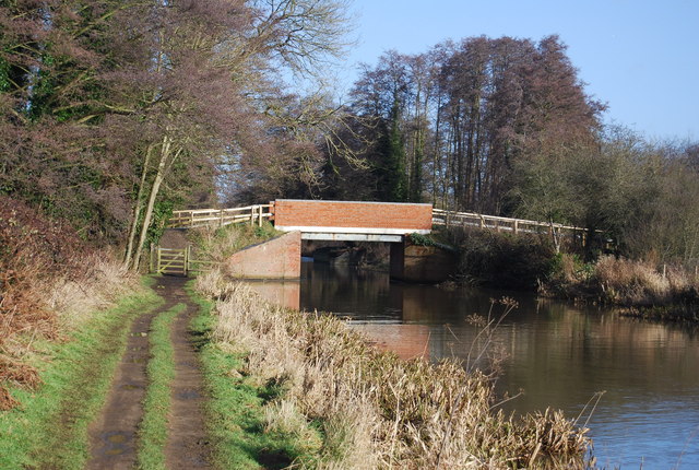 Bridge over the Wey Navigation
