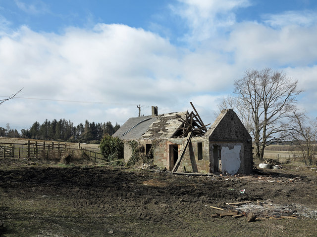 Ruined cottage beside B6368