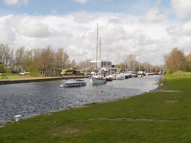 Sankey Canal, Spike Island