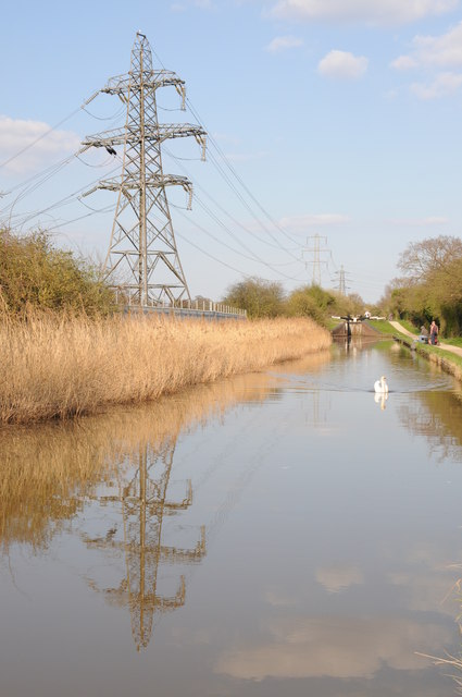 Pylon and Worcester and Birmingham Canal