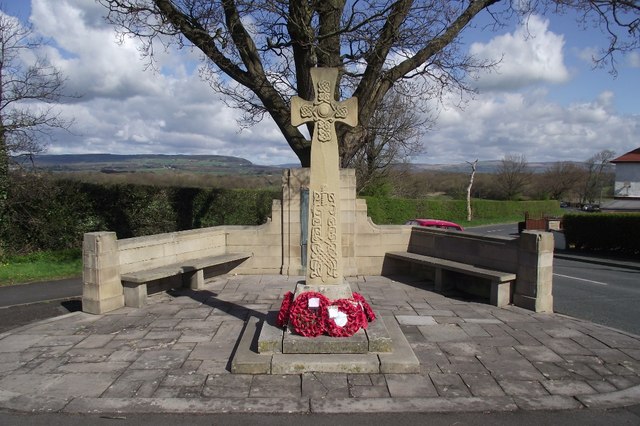 War Memorial at Billington © Phil and Juliette Platt cc-by-sa/2.0 ...