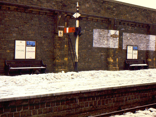 Short signal at Clifton Down station