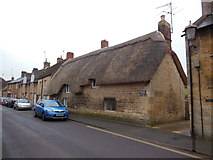 SP1438 : Brooklyn Cottage on Park Road, Chipping Campden by Ian S