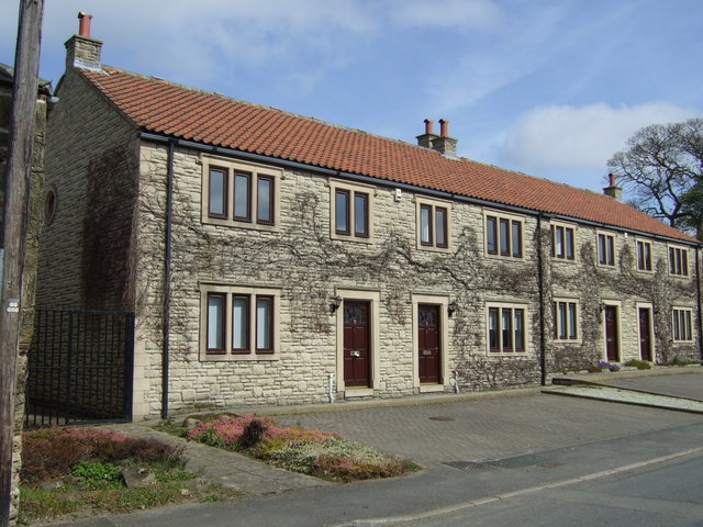 Cottages, Plawswoth