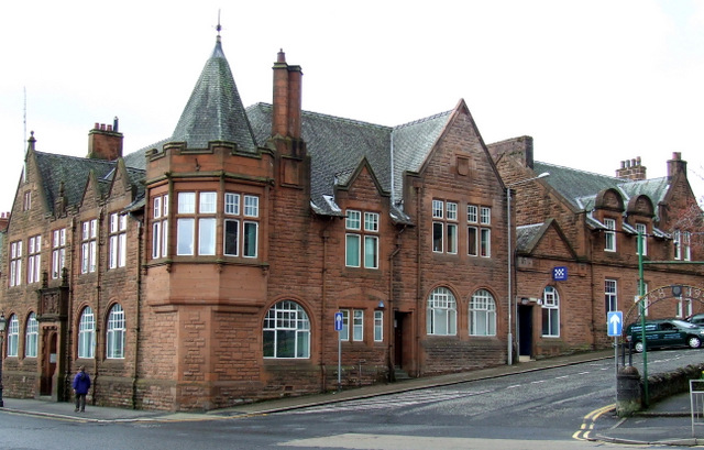 Former Gourock Municipal Buildings © Thomas Nugent cc-by-sa/2.0 ...