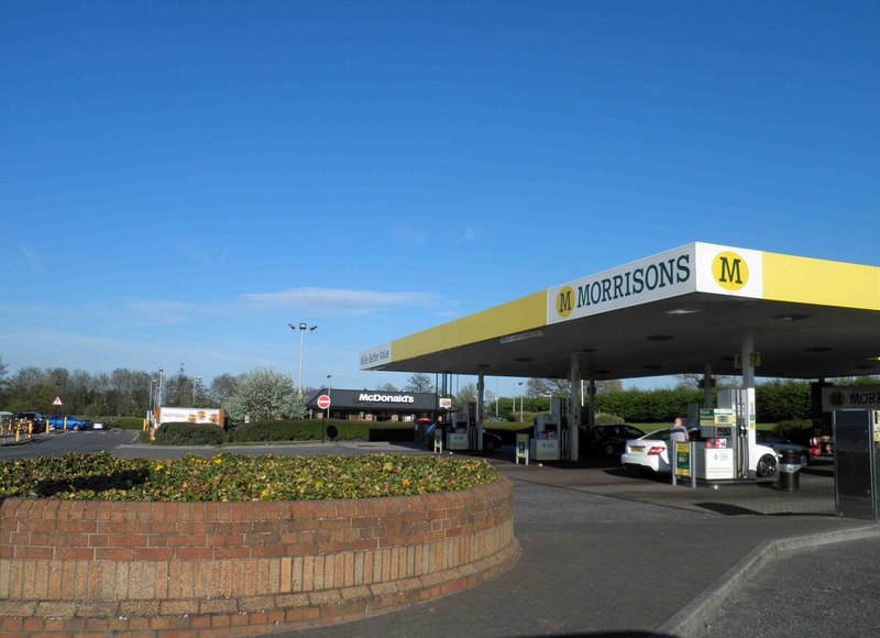 morrisons-supermarket-petrol-station-steve-fareham-cc-by-sa-2-0