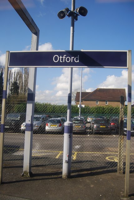 Otford Station sign