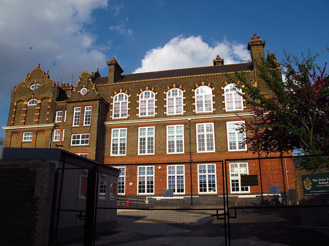 John Roan school - temporary building © Stephen Craven cc-by-sa/2.0 ...