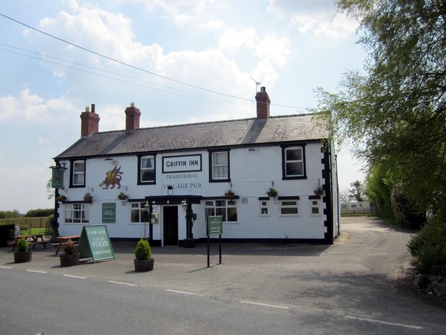 The Griffin Inn, Trevalyn © Jeff Buck :: Geograph Britain and Ireland