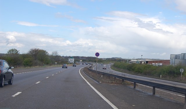 A1 approaching Services at Great Gonerby