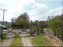 ST7691 : The Cotswold Way crosses over Hillmill Lane by Ian S