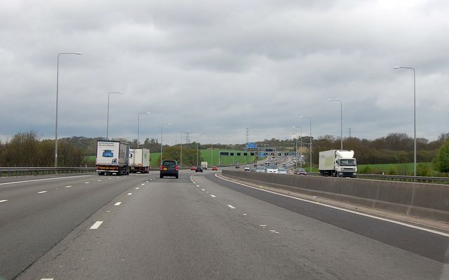 M25 Near Passingford Bridge © Julian P Guffogg :: Geograph Britain And ...