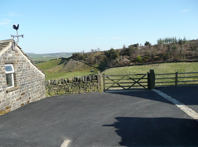 Gate on Ripponden Footpath 10 at Greave Head
