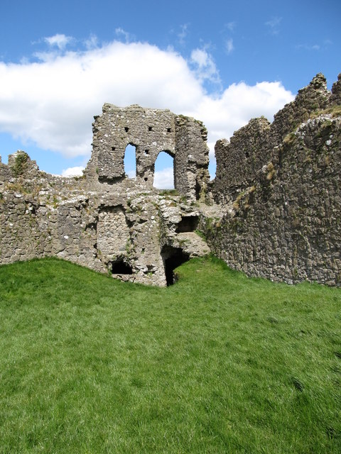 The north tower of Castle Roche © Eric Jones cc-by-sa/2.0 :: Geograph ...