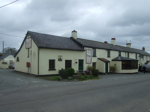 The Mount Pleasant Inn Nomansland C Jthomas Geograph Britain