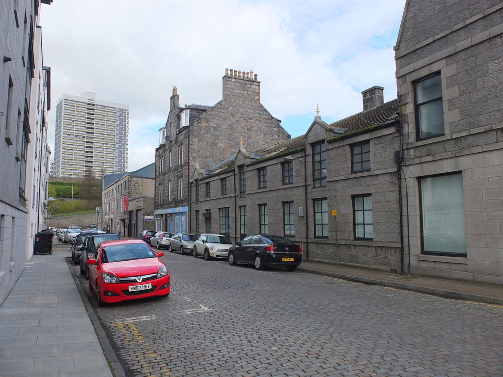 Mearns Street, Aberdeen © Bill Harrison Cc-by-sa 2.0 :: Geograph 