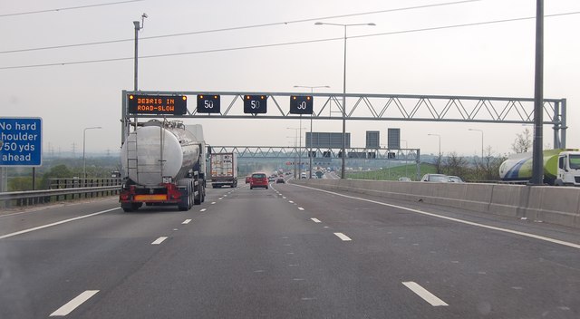 m25-southbound-near-junction-29-julian-p-guffogg-geograph-britain