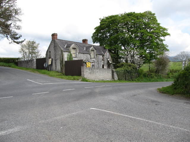 Disused farmhouse at Castle Roche Cross Roads