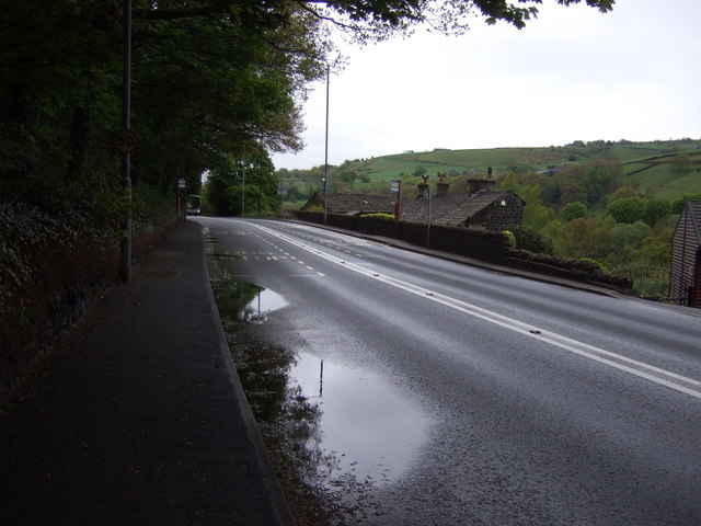 A646 Towards Halifax © Jthomas Geograph Britain And Ireland