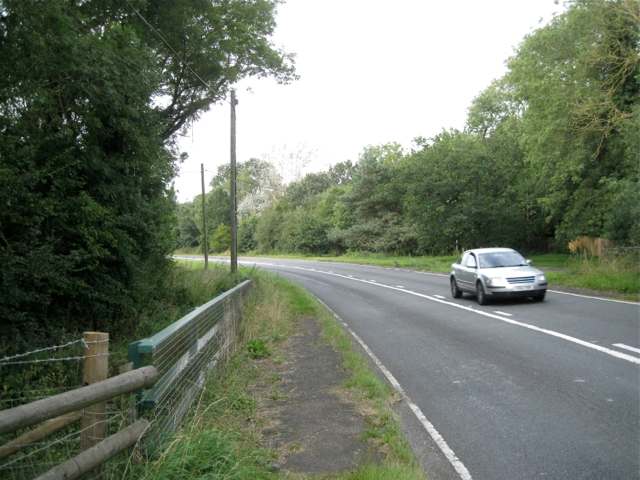 A4189 crosses a brook near Cadborough Farm