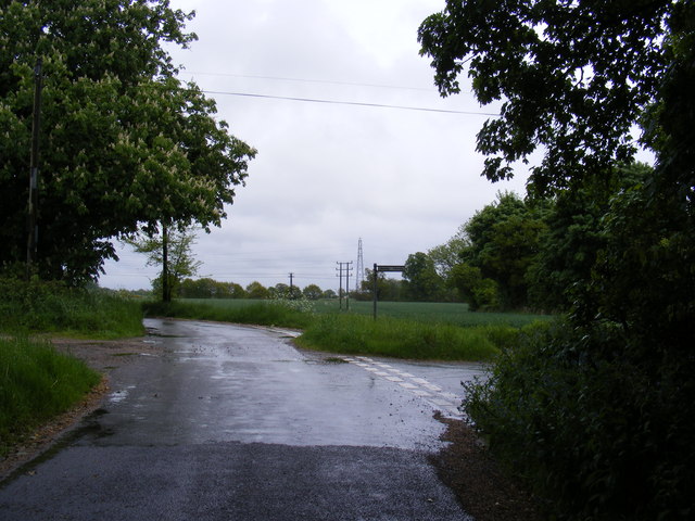 Lane junction near Bentley Hall