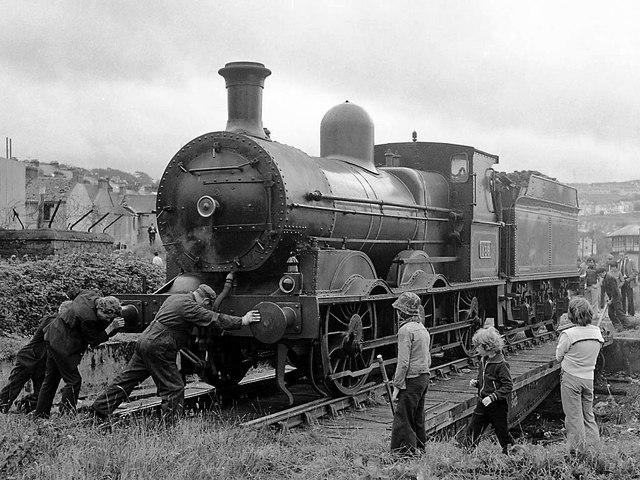 Steam locomotive in Waterside station - 1979 (4)