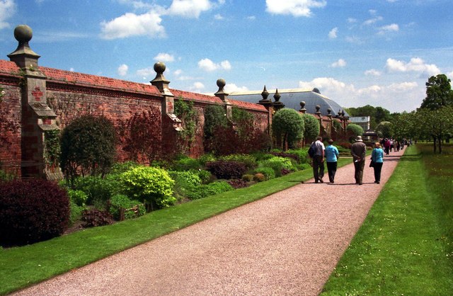 Eaton Hall Gardens
