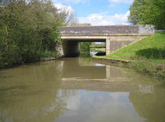 Grand Union Canal: Leicester Section: Bridge Number 5