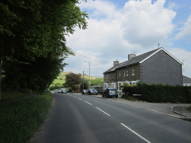 The A390 at Chestnut Close