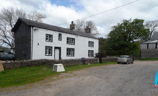 Burholme Farm © Anthony Parkes cc-by-sa/2.0 :: Geograph Britain and Ireland