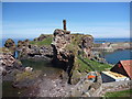 NT6779 : Coastal East Lothian : Dunbar Castle and Victoria Harbour by Richard West