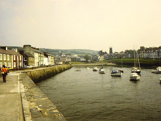 Aberaeron harbour © Richard Green :: Geograph Britain and Ireland