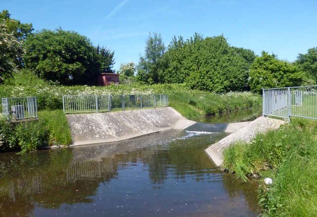 Upminster Gauging Station © Des Blenkinsopp cc-by-sa/2.0 :: Geograph ...