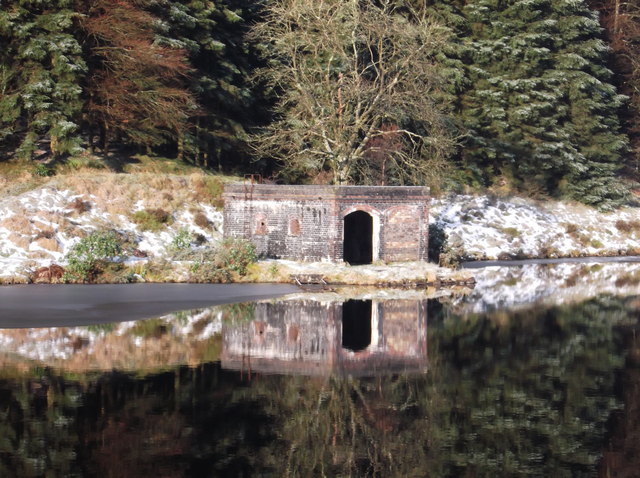 Abandoned Building at Beacons Reservoir